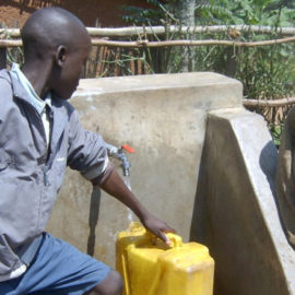 Besuch des Wasserleitungsprojektes 2007 im Sektor NYARUSIZA